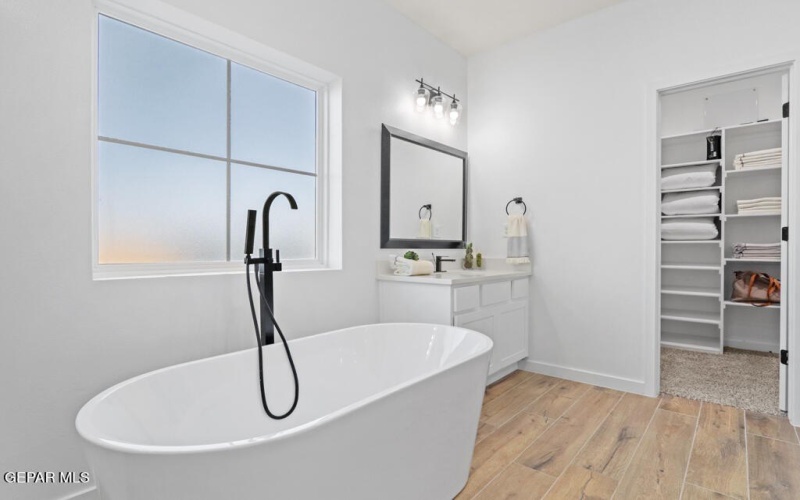 12713 Middlesbrough Avenue, Horizon City, TX 79928, 4 Bedrooms Bedrooms, ,2 BathroomsBathrooms,Residential,For Sale,12713 Middlesbrough Avenue,911628