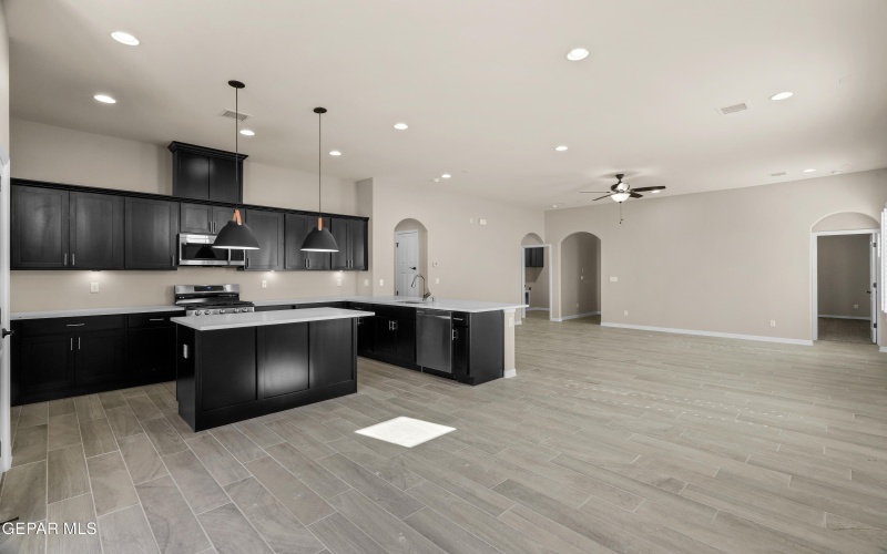 12705 Middlesbrough Avenue, Horizon City, TX 79928, 3 Bedrooms Bedrooms, ,3 BathroomsBathrooms,Residential,For Sale,12705 Middlesbrough Avenue,911630