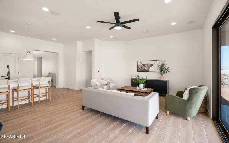 14956 Hill Ridge Court, El Paso, TX 79938, 4 Habitaciones Habitaciones , ,2 BañosBaños,Residential,En Venta,14956 Hill Ridge Court,911637