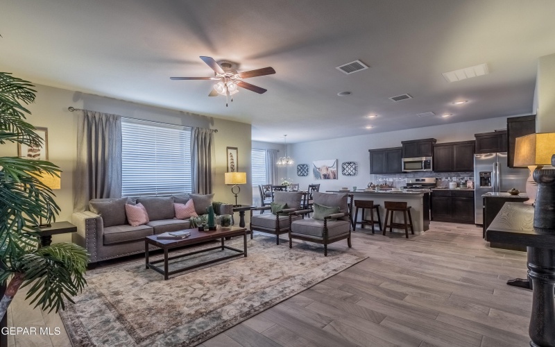 2224 Small Mountain Place, El Paso, TX 79911, 5 Bedrooms Bedrooms, ,3 BathroomsBathrooms,Residential,For Sale,2224 Small Mountain Place,911806