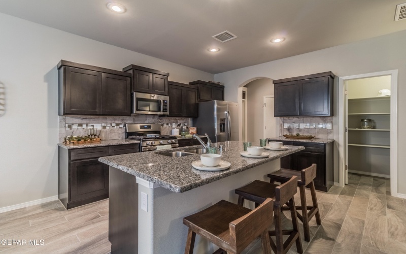 2224 Small Mountain Place, El Paso, TX 79911, 5 Bedrooms Bedrooms, ,3 BathroomsBathrooms,Residential,For Sale,2224 Small Mountain Place,911806