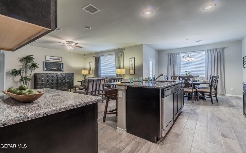 2224 Small Mountain Place, El Paso, TX 79911, 5 Bedrooms Bedrooms, ,3 BathroomsBathrooms,Residential,For Sale,2224 Small Mountain Place,911806