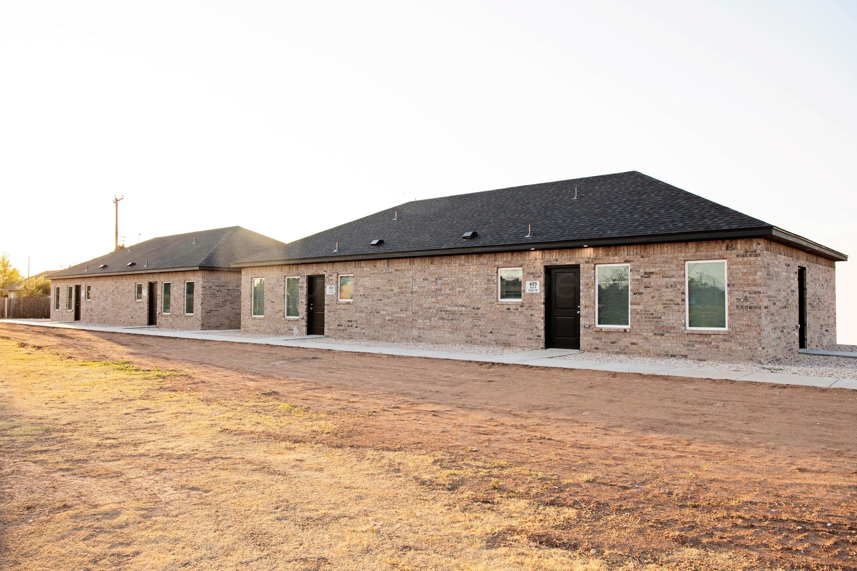 Hereford, TX 79045, 8 Bedrooms Bedrooms, ,5 BathroomsBathrooms,Residential,For Sale,24-7509
