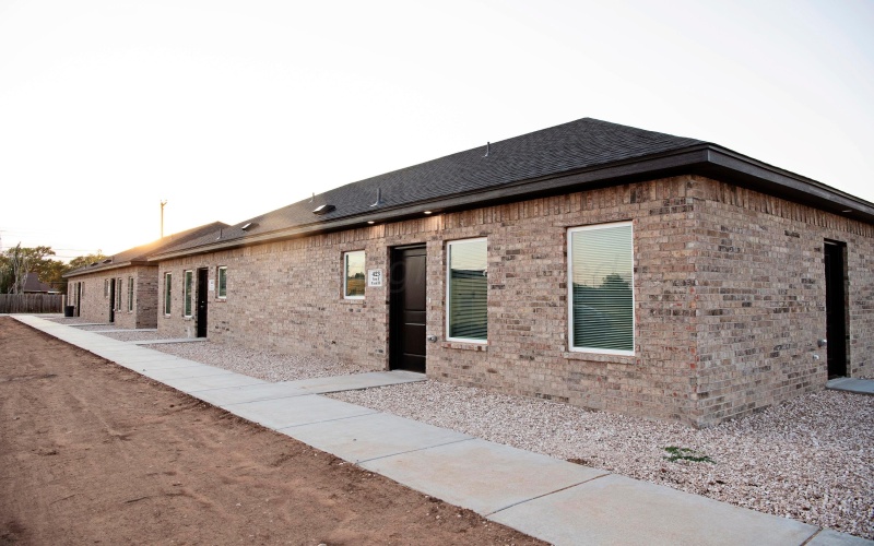 Hereford, TX 79045, 8 Bedrooms Bedrooms, ,5 BathroomsBathrooms,Residential,For Sale,24-7509