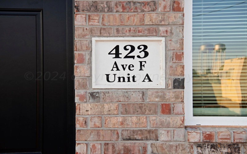 Hereford, TX 79045, 8 Bedrooms Bedrooms, ,5 BathroomsBathrooms,Residential,For Sale,24-7509