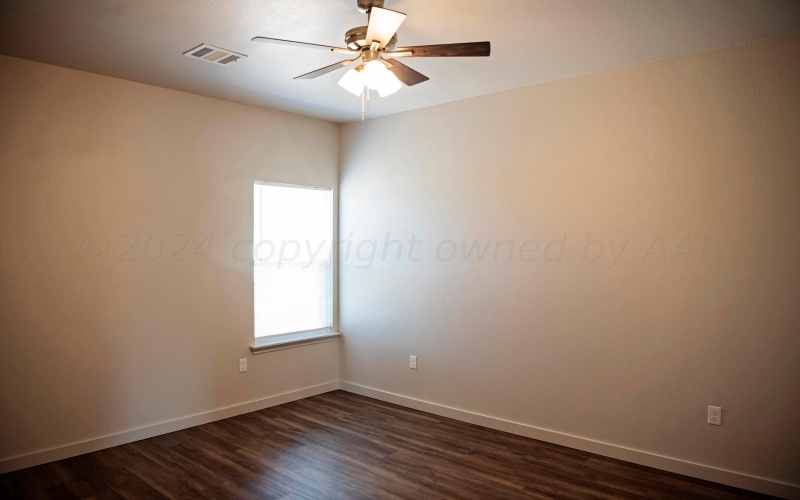 Hereford, TX 79045, 8 Bedrooms Bedrooms, ,5 BathroomsBathrooms,Residential,For Sale,24-7509