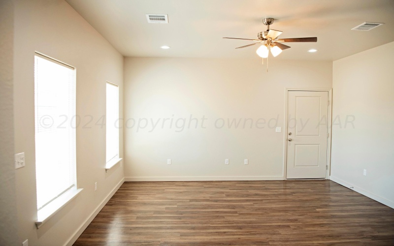 Hereford, TX 79045, 8 Bedrooms Bedrooms, ,5 BathroomsBathrooms,Residential,For Sale,24-7509