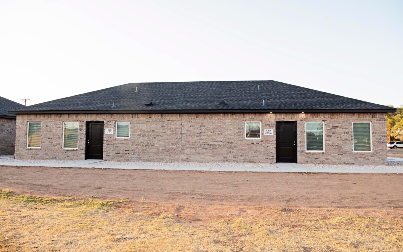 Hereford, TX 79045, 8 Bedrooms Bedrooms, ,5 BathroomsBathrooms,Residential,For Sale,24-7509