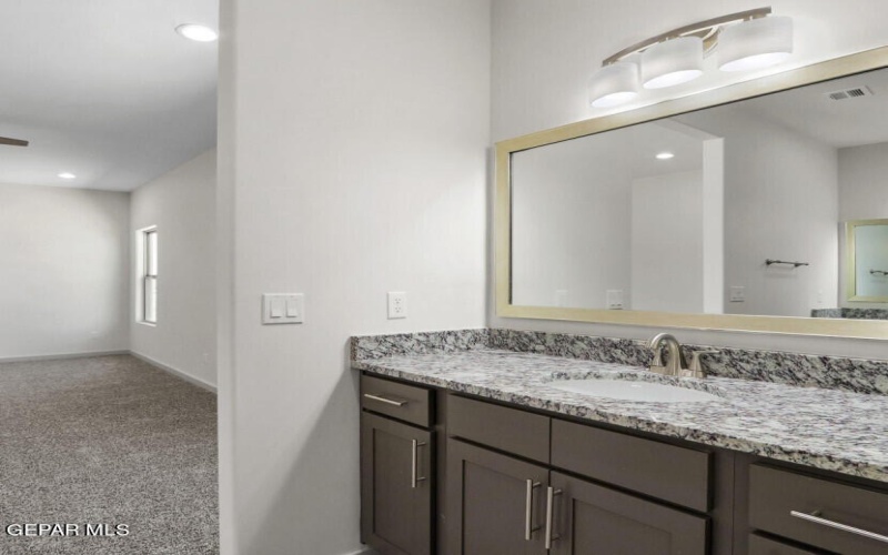 14581 John McNeely Avenue, El Paso, TX 79938, 4 Habitaciones Habitaciones , ,1 BañoBaños,Residential,En Venta,14581 John McNeely Avenue,911840