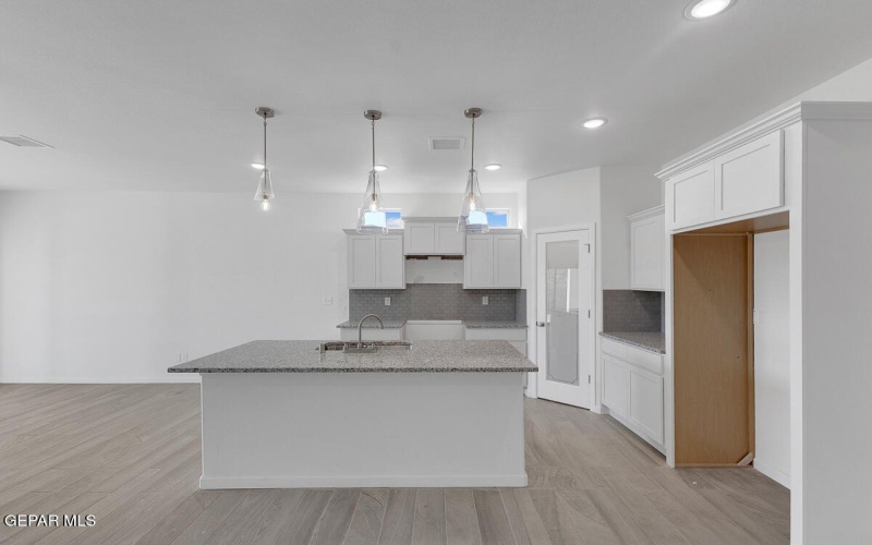 912 Aqueduct Avenue, El Paso, TX 79932, 3 Bedrooms Bedrooms, ,2 BathroomsBathrooms,Residential,For Sale,912 Aqueduct Avenue,912201