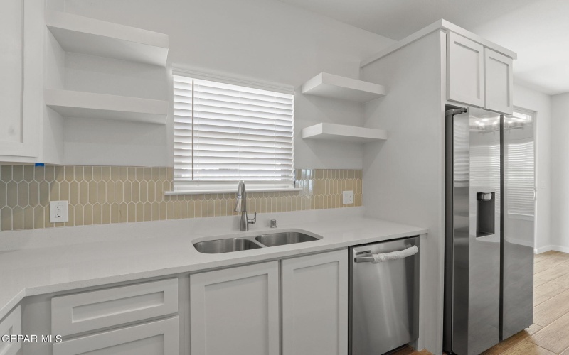 982 BARBARA AVE., Socorro, TX 79927, 3 Habitaciones Habitaciones , ,2 BañosBaños,Residential,En Venta,982 BARBARA AVE.,912474