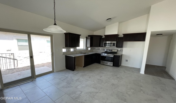 13067 Beccles Street, El Paso, TX 79928, 3 Habitaciones Habitaciones , ,2 BañosBaños,Residential,En Venta,13067 Beccles Street,908903