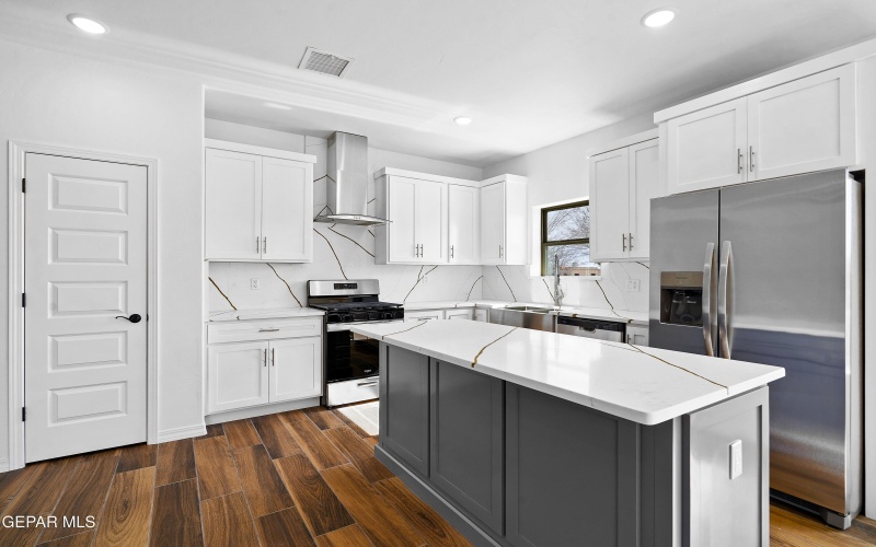 871 COUNTRY CLUB Road unit: 1A #1A, El Paso, TX 79932, 3 Bedrooms Bedrooms, ,2 BathroomsBathrooms,Residential Multi Family,For Sale,871 COUNTRY CLUB Road unit: 1A,909046