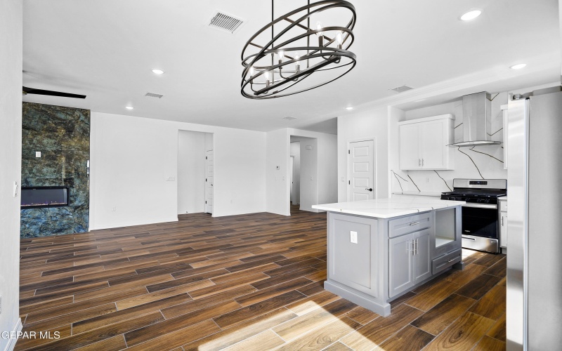 871 COUNTRY CLUB Road unit: 1A #1A, El Paso, TX 79932, 3 Bedrooms Bedrooms, ,2 BathroomsBathrooms,Residential Multi Family,For Sale,871 COUNTRY CLUB Road unit: 1A,909046