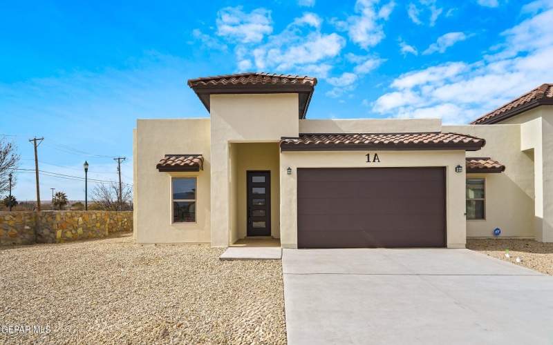 871 COUNTRY CLUB Road unit: 1A #1A, El Paso, TX 79932, 3 Bedrooms Bedrooms, ,2 BathroomsBathrooms,Residential Multi Family,For Sale,871 COUNTRY CLUB Road unit: 1A,909046