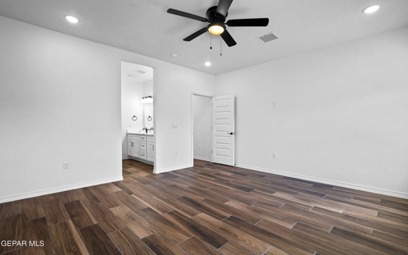 871 COUNTRY CLUB Road unit: 1A #1A, El Paso, TX 79932, 3 Bedrooms Bedrooms, ,2 BathroomsBathrooms,Residential Multi Family,For Sale,871 COUNTRY CLUB Road unit: 1A,909046