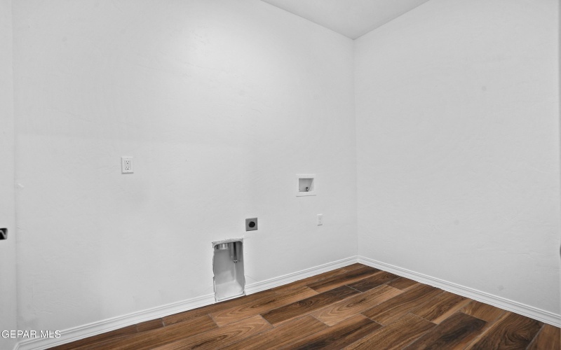 871 COUNTRY CLUB Road unit: 1A #1A, El Paso, TX 79932, 3 Bedrooms Bedrooms, ,2 BathroomsBathrooms,Residential Multi Family,For Sale,871 COUNTRY CLUB Road unit: 1A,909046