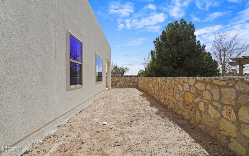 871 COUNTRY CLUB Road unit: 1A #1A, El Paso, TX 79932, 3 Bedrooms Bedrooms, ,2 BathroomsBathrooms,Residential Multi Family,For Sale,871 COUNTRY CLUB Road unit: 1A,909046