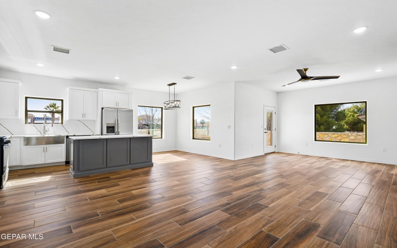 871 COUNTRY CLUB Road unit: 1A #1A, El Paso, TX 79932, 3 Bedrooms Bedrooms, ,2 BathroomsBathrooms,Residential Multi Family,For Sale,871 COUNTRY CLUB Road unit: 1A,909046