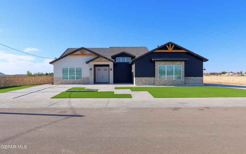 14930 Hinojos Ave, El Paso, TX 79938, 4 Bedrooms Bedrooms, ,3 BathroomsBathrooms,Residential,For Sale,14930 Hinojos Ave,909058