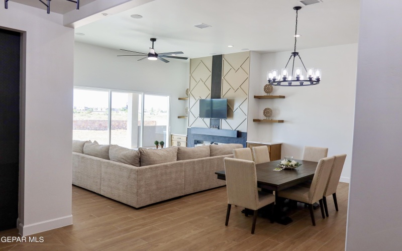 14930 Hinojos Ave, El Paso, TX 79938, 4 Bedrooms Bedrooms, ,3 BathroomsBathrooms,Residential,For Sale,14930 Hinojos Ave,909058