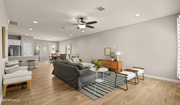 13833 Paseo Sereno Drive, El Paso, TX 79928, 3 Habitaciones Habitaciones , ,2 BañosBaños,Residential,En Venta,13833 Paseo Sereno Drive,909533