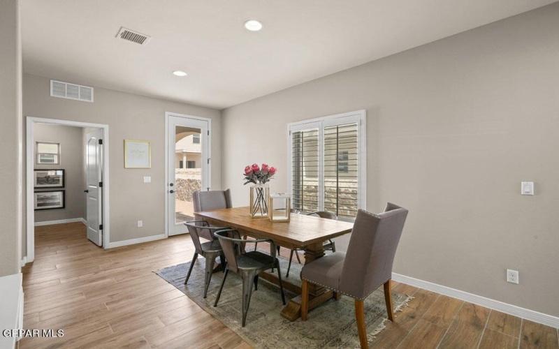 13098 Kington Avenue, El Paso, TX 79928, 3 Habitaciones Habitaciones , ,2 BañosBaños,Residential,En Venta,13098 Kington Avenue,909643