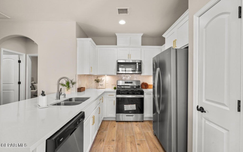 13098 Kington Avenue, El Paso, TX 79928, 3 Habitaciones Habitaciones , ,2 BañosBaños,Residential,En Venta,13098 Kington Avenue,909643