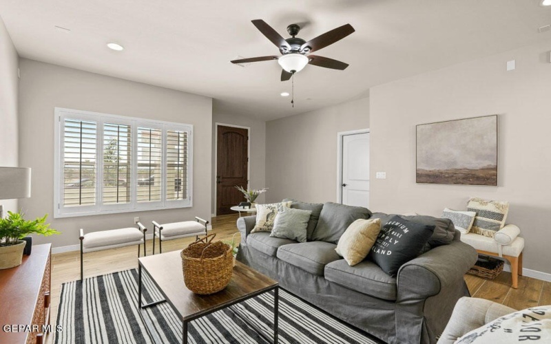 13098 Kington Avenue, El Paso, TX 79928, 3 Habitaciones Habitaciones , ,2 BañosBaños,Residential,En Venta,13098 Kington Avenue,909643