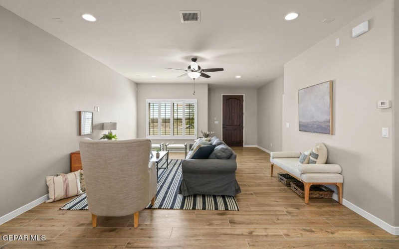 13098 Kington Avenue, El Paso, TX 79928, 3 Habitaciones Habitaciones , ,2 BañosBaños,Residential,En Venta,13098 Kington Avenue,909643