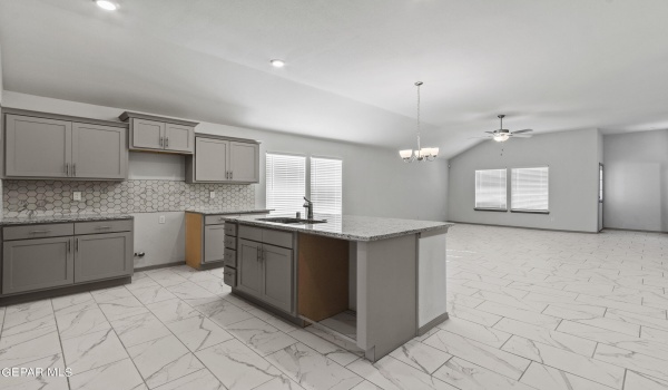 13989 Victory Sky Avenue, El Paso, TX 79928, 4 Habitaciones Habitaciones , ,3 BañosBaños,Residential,En Venta,13989 Victory Sky Avenue,909719