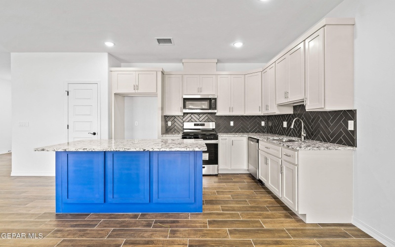 871 COUNTRY CLUB Road unit: 1C #1C, El Paso, TX 79932, 2 Bedrooms Bedrooms, ,2 BathroomsBathrooms,Residential Multi Family,For Sale,871 COUNTRY CLUB Road unit: 1C,910145