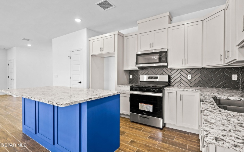 871 COUNTRY CLUB Road unit: 1C #1C, El Paso, TX 79932, 2 Bedrooms Bedrooms, ,2 BathroomsBathrooms,Residential Multi Family,For Sale,871 COUNTRY CLUB Road unit: 1C,910145