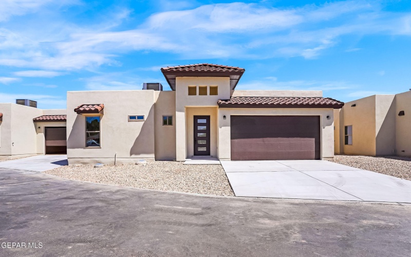 871 COUNTRY CLUB Road unit: 1C #1C, El Paso, TX 79932, 2 Bedrooms Bedrooms, ,2 BathroomsBathrooms,Residential Multi Family,For Sale,871 COUNTRY CLUB Road unit: 1C,910145