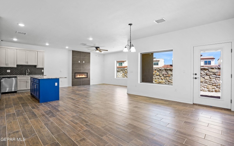 871 COUNTRY CLUB Road unit: 1C #1C, El Paso, TX 79932, 2 Bedrooms Bedrooms, ,2 BathroomsBathrooms,Residential Multi Family,For Sale,871 COUNTRY CLUB Road unit: 1C,910145