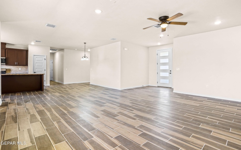 871 COUNTRY CLUB Road unit: 1D #1D, El Paso, TX 79932, 3 Bedrooms Bedrooms, ,2 BathroomsBathrooms,Residential Multi Family,For Sale,871 COUNTRY CLUB Road unit: 1D,910146