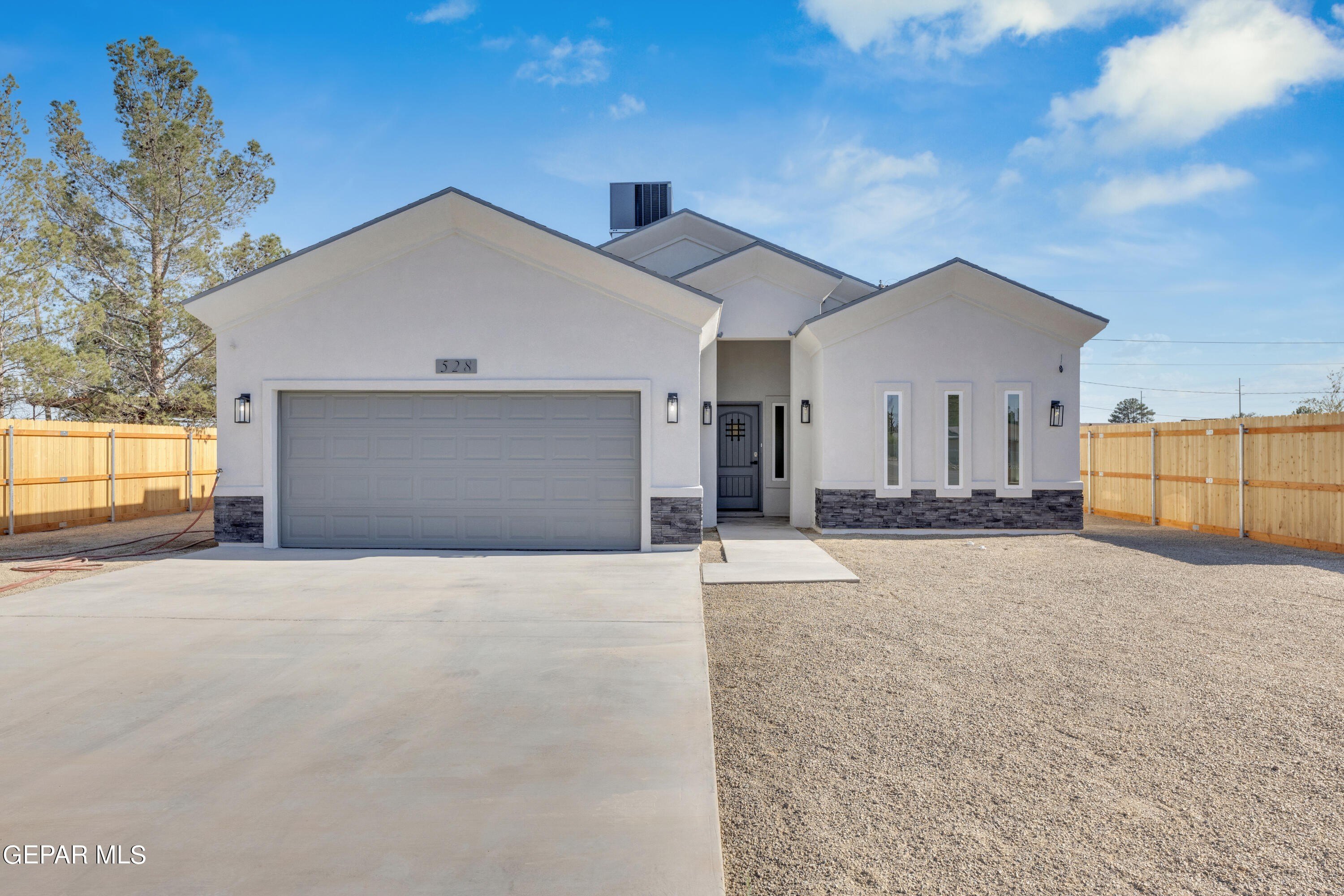 528 Telop Road, Socorro, TX 79927, 4 Bedrooms Bedrooms, ,2 BathroomsBathrooms,Residential,For Sale,528 Telop Road,910424