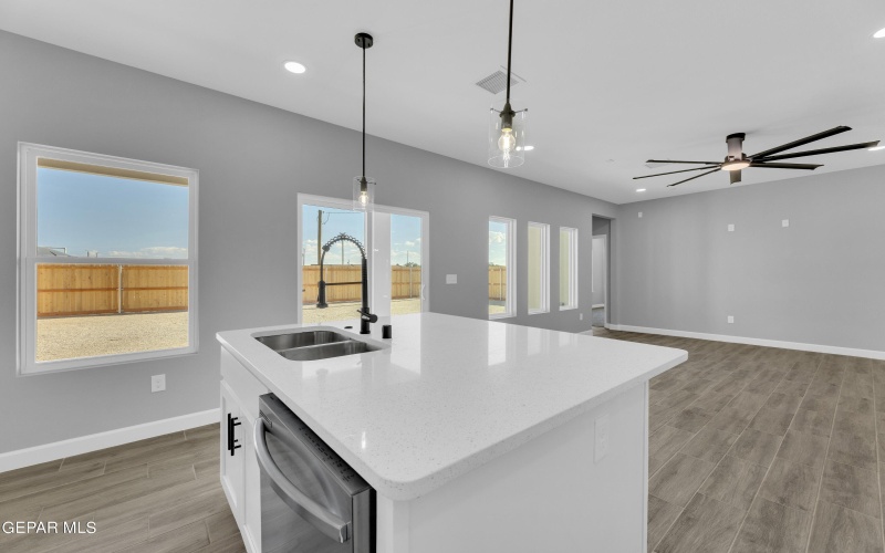528 Telop Road, Socorro, TX 79927, 4 Bedrooms Bedrooms, ,2 BathroomsBathrooms,Residential,For Sale,528 Telop Road,910424