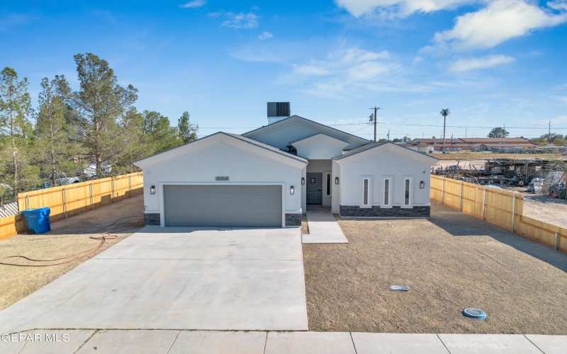 528 Telop Road, Socorro, TX 79927, 4 Bedrooms Bedrooms, ,2 BathroomsBathrooms,Residential,For Sale,528 Telop Road,910424
