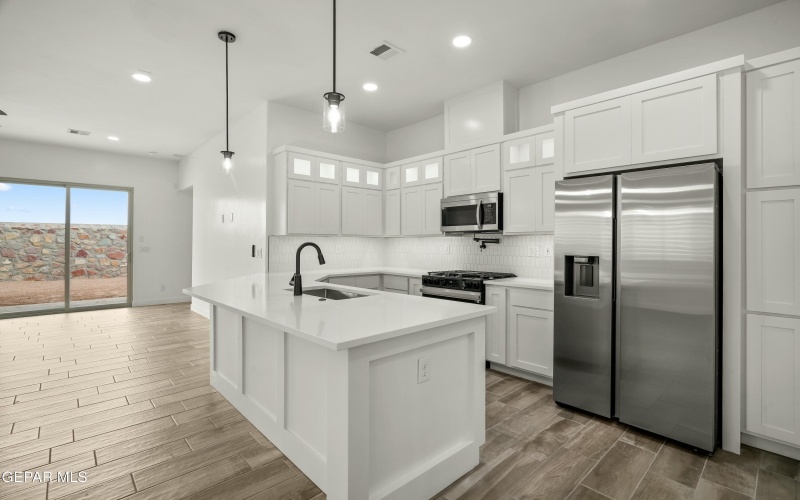 13961 Golden Summer Court, Horizon City, TX 79928, 3 Bedrooms Bedrooms, ,2 BathroomsBathrooms,Residential,For Sale,13961 Golden Summer Court,910441