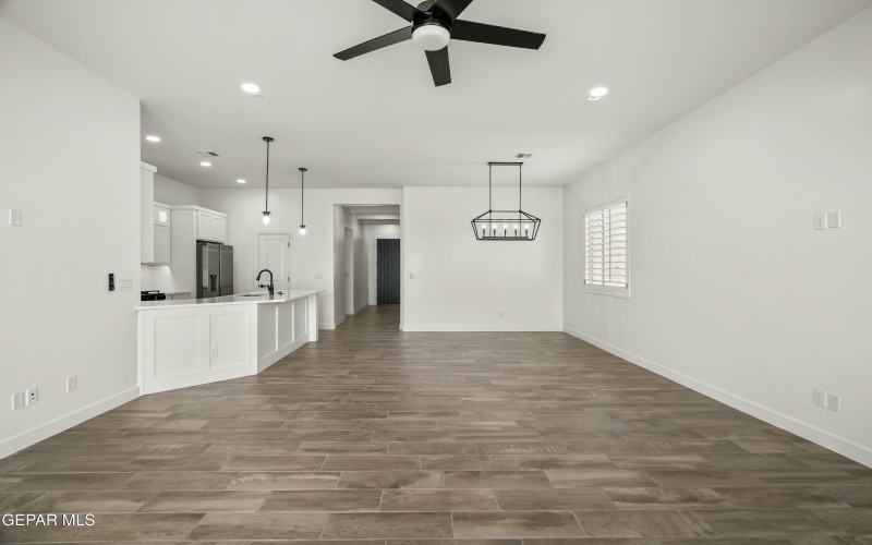 13961 Golden Summer Court, Horizon City, TX 79928, 3 Bedrooms Bedrooms, ,2 BathroomsBathrooms,Residential,For Sale,13961 Golden Summer Court,910441