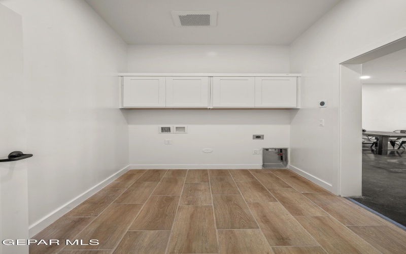 13988 Summer Valley Avenue, Horizon City, TX 79928, 3 Bedrooms Bedrooms, ,2 BathroomsBathrooms,Residential,For Sale,13988 Summer Valley Avenue,910455