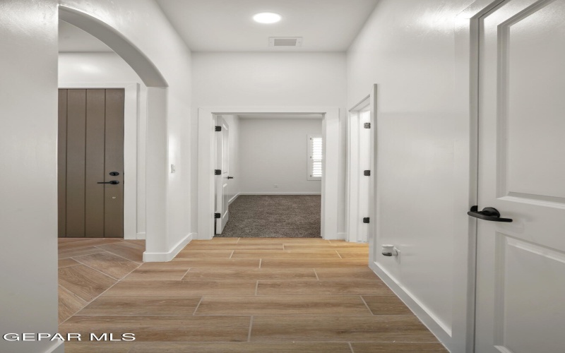 13988 Summer Valley Avenue, Horizon City, TX 79928, 3 Bedrooms Bedrooms, ,2 BathroomsBathrooms,Residential,For Sale,13988 Summer Valley Avenue,910455