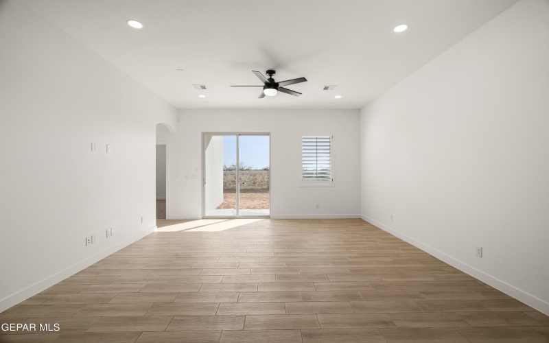 713 Paseo Astuto Place, Horizon City, TX 79928, 3 Bedrooms Bedrooms, ,2 BathroomsBathrooms,Residential,For Sale,713 Paseo Astuto Place,910501