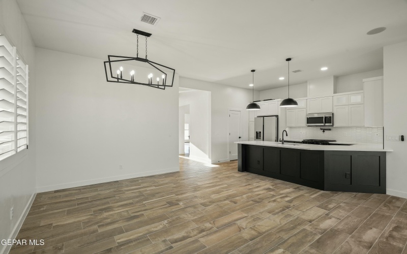 713 Paseo Del Agua Street, Horizon City, TX 79928, 3 Habitaciones Habitaciones , ,2 BañosBaños,Residential,En Venta,713 Paseo Del Agua Street,910589