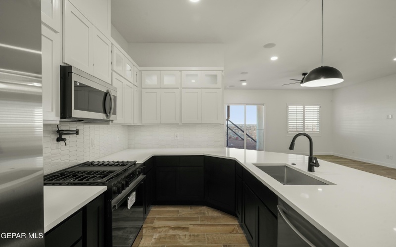 713 Paseo Del Agua Street, Horizon City, TX 79928, 3 Habitaciones Habitaciones , ,2 BañosBaños,Residential,En Venta,713 Paseo Del Agua Street,910589