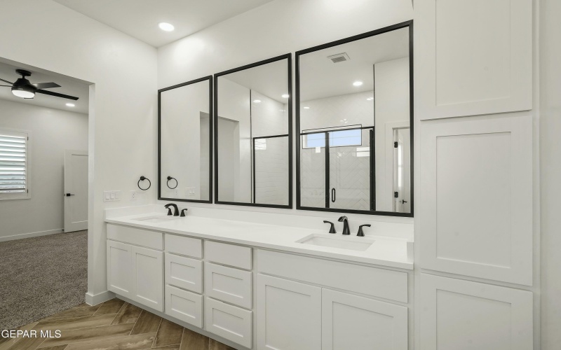 713 Paseo Del Agua Street, Horizon City, TX 79928, 3 Habitaciones Habitaciones , ,2 BañosBaños,Residential,En Venta,713 Paseo Del Agua Street,910589