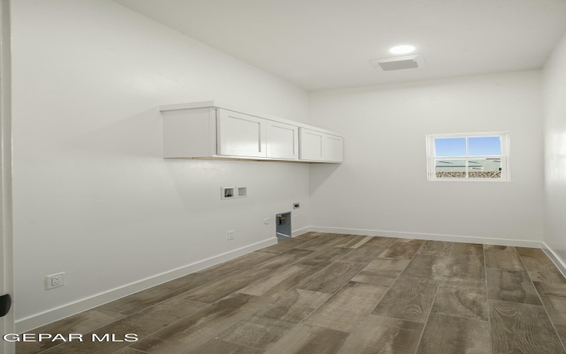 713 Paseo Del Agua Street, Horizon City, TX 79928, 3 Habitaciones Habitaciones , ,2 BañosBaños,Residential,En Venta,713 Paseo Del Agua Street,910589