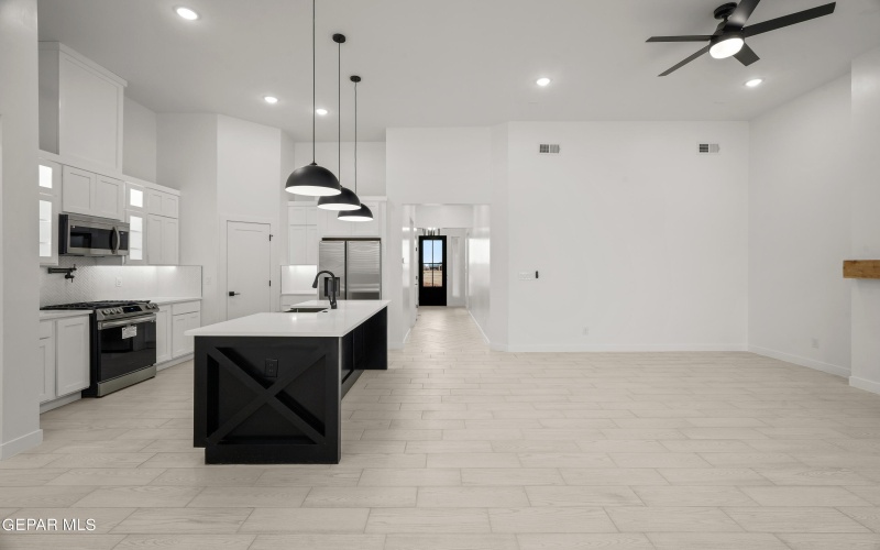 705 Paseo Del Agua Street, Horizon City, TX 79928, 3 Bedrooms Bedrooms, ,2 BathroomsBathrooms,Residential,For Sale,705 Paseo Del Agua Street,910594