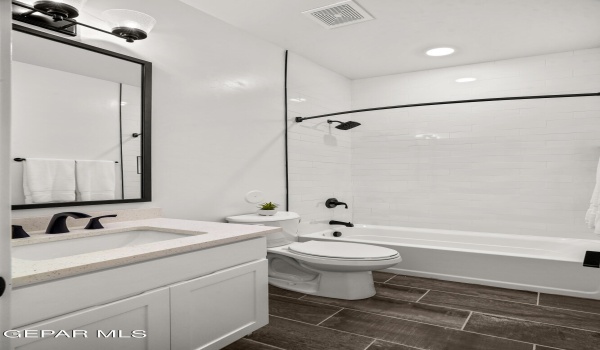 660 Paseo Del Agua Street, Horizon City, TX 79928, 4 Habitaciones Habitaciones , ,3 BañosBaños,Residential,En Venta,660 Paseo Del Agua Street,910605